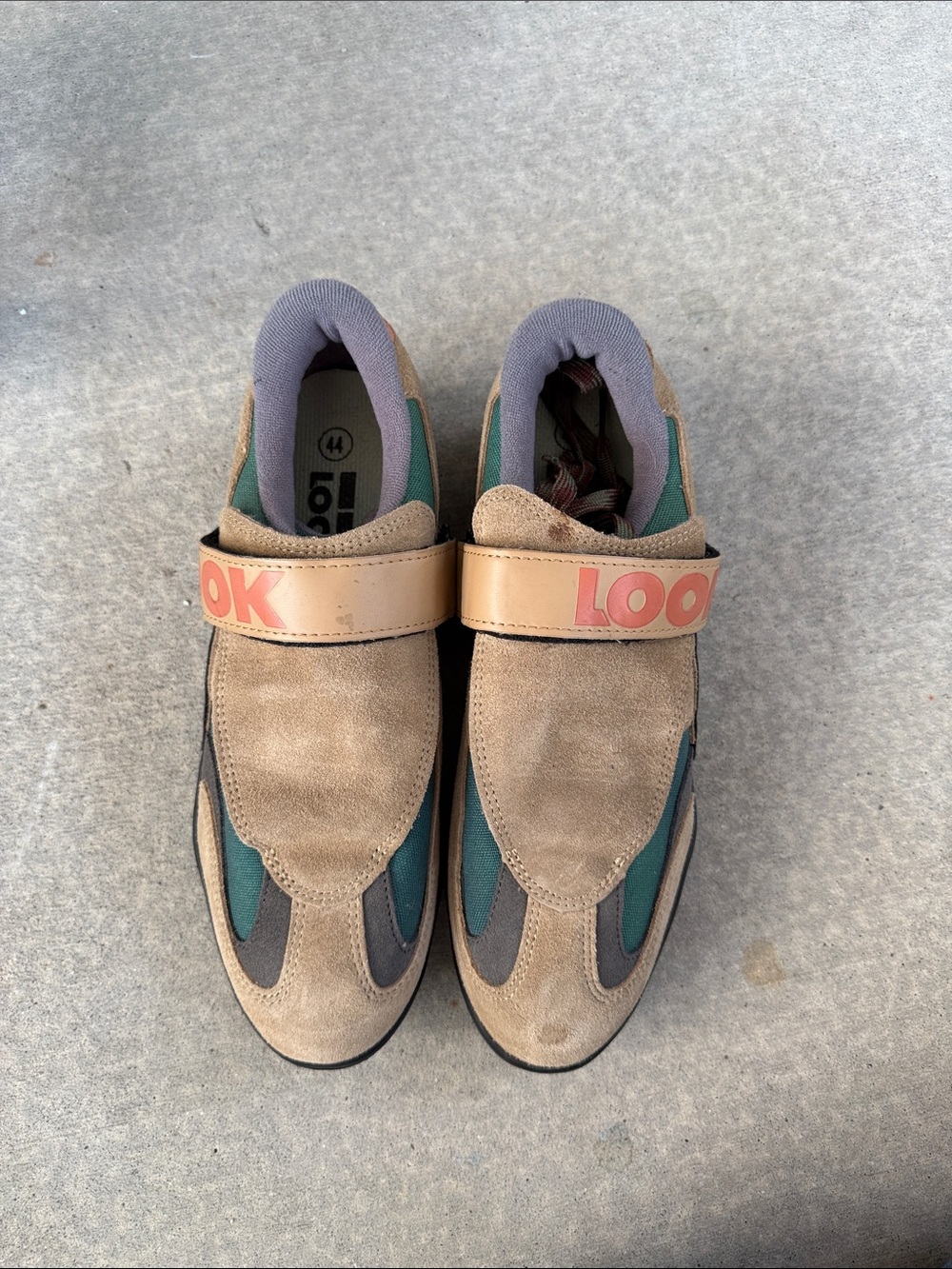 Men’s Cycling Sneakers in Tan and Green